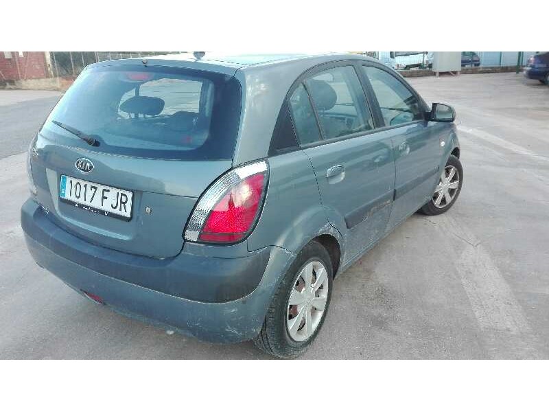 kia rio del año 2006