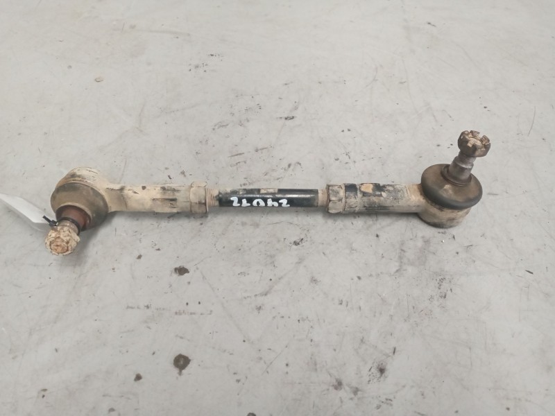 Recambio de bieleta estabilizadora delantera derecha para nissan cabstar 01.04  3.0 diesel referencia OEM IAM   