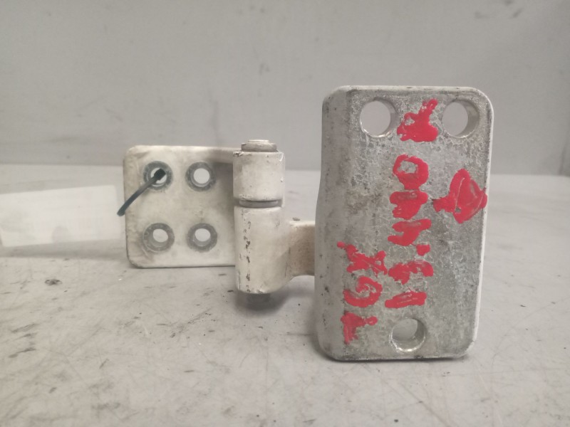 Recambio de bisagra delantera derecha para man tgx 18.xxx 12.4 diesel referencia OEM IAM   inferior