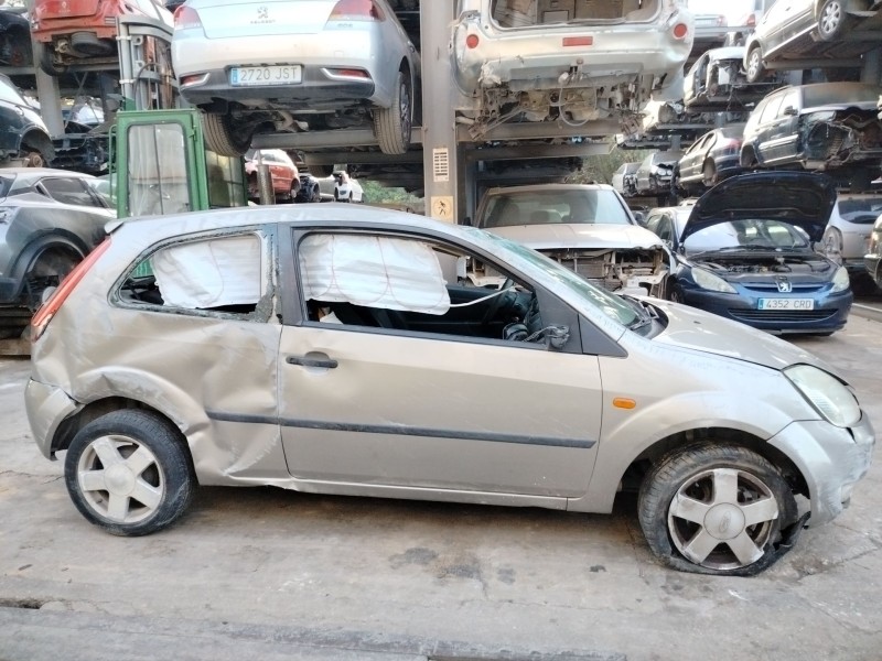 ford fiesta (cbk) del año 2003