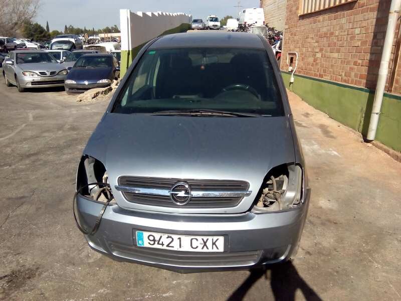 opel meriva del año 2004