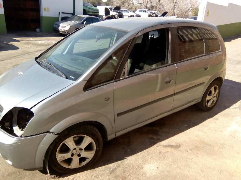 opel meriva del año 2004