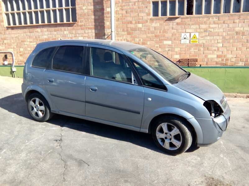 opel meriva del año 2004