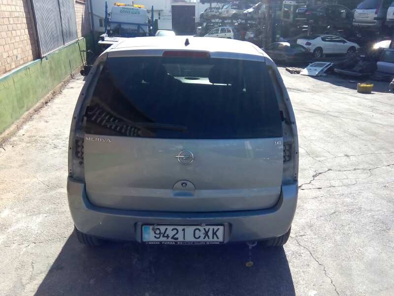 opel meriva del año 2004