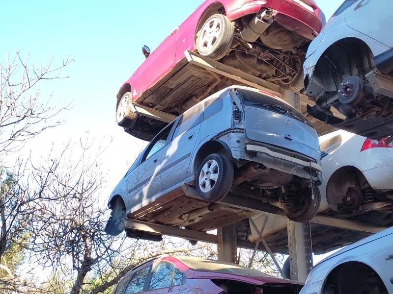 opel meriva del año 2004