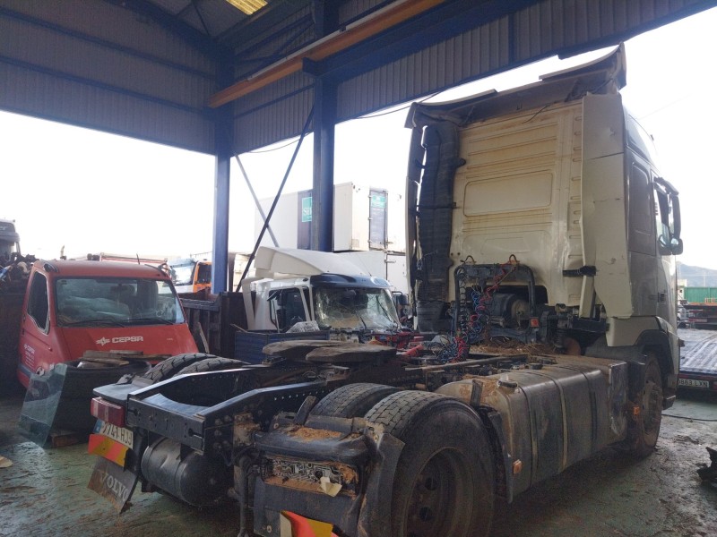 volvo fh xxx del año 2012