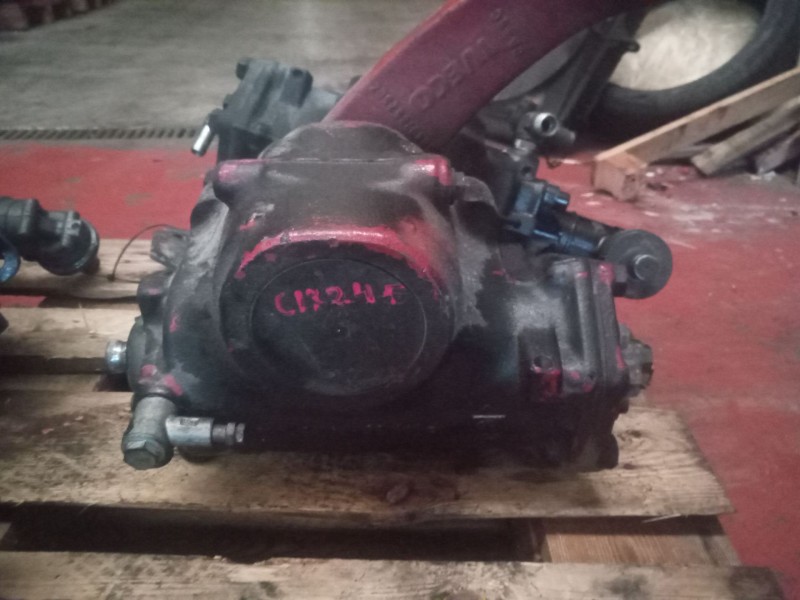 Recambio de caja direccion para iveco eurocargo 05.03  5.9 diesel referencia OEM IAM 504060688  8098955637