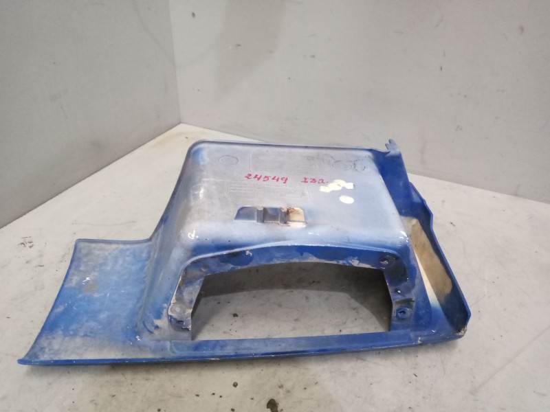 Recambio de peldaño izquierdo para man tgx 18.xxx referencia OEM IAM 81615100799  