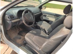 renault clio ii fase ii (b/cb0) del año 2004