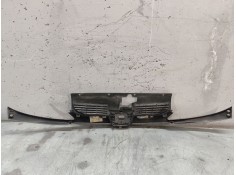 Recambio de rejilla delantera para peugeot 206 berlina x-line referencia OEM IAM    2