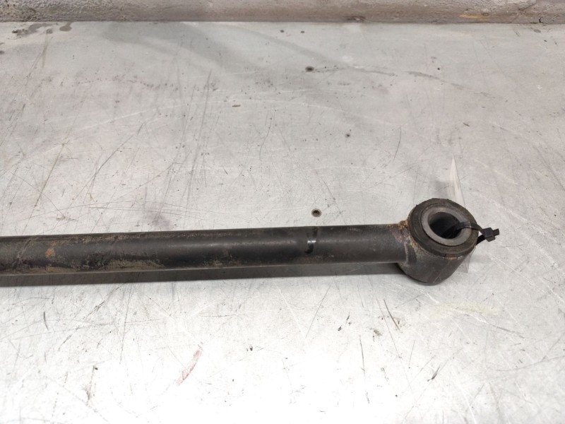 Recambio de tirante para kia sorento 2.5 crdi ex referencia OEM IAM  TRASERO 