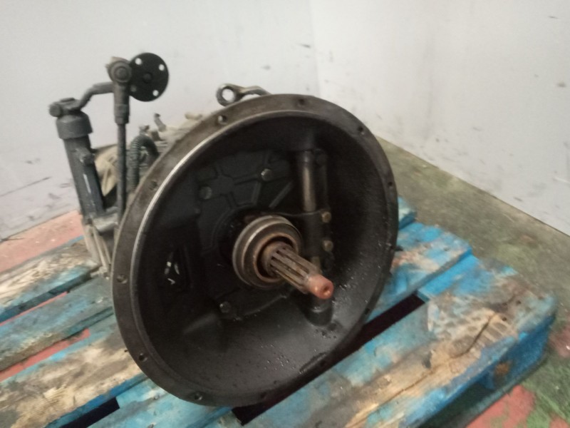 Recambio de caja cambios para nissan trucks atleon tk10.95 referencia OEM IAM S542 32010D9201 1307050138