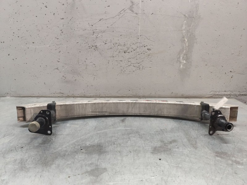 Recambio de refuerzo paragolpes delantero para volkswagen passat berlina (3b2) básico referencia OEM IAM   