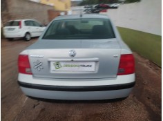 volkswagen passat berlina (3b2) del año 1999