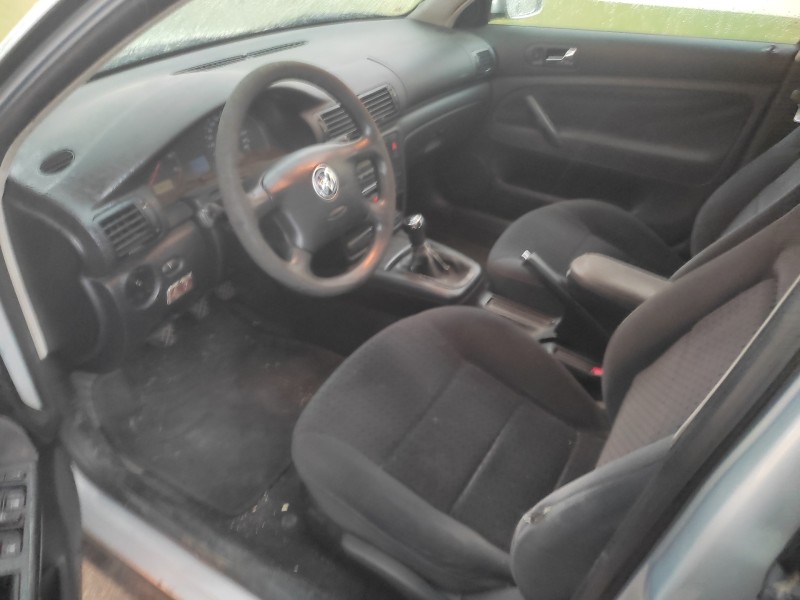 volkswagen passat berlina (3b2) del año 1999