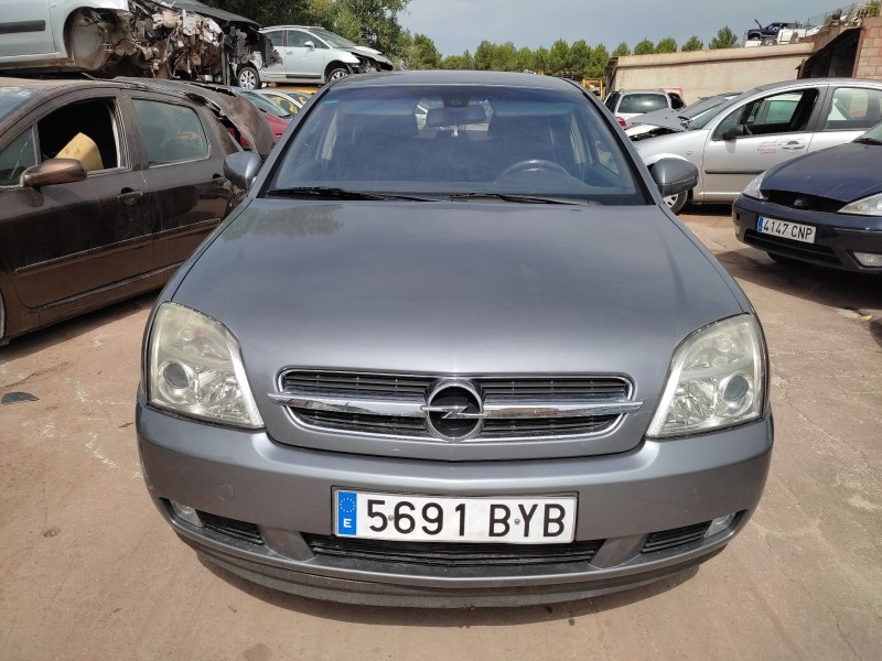 opel vectra c berlina del año 2002