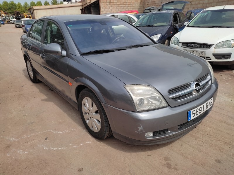 opel vectra c berlina del año 2002