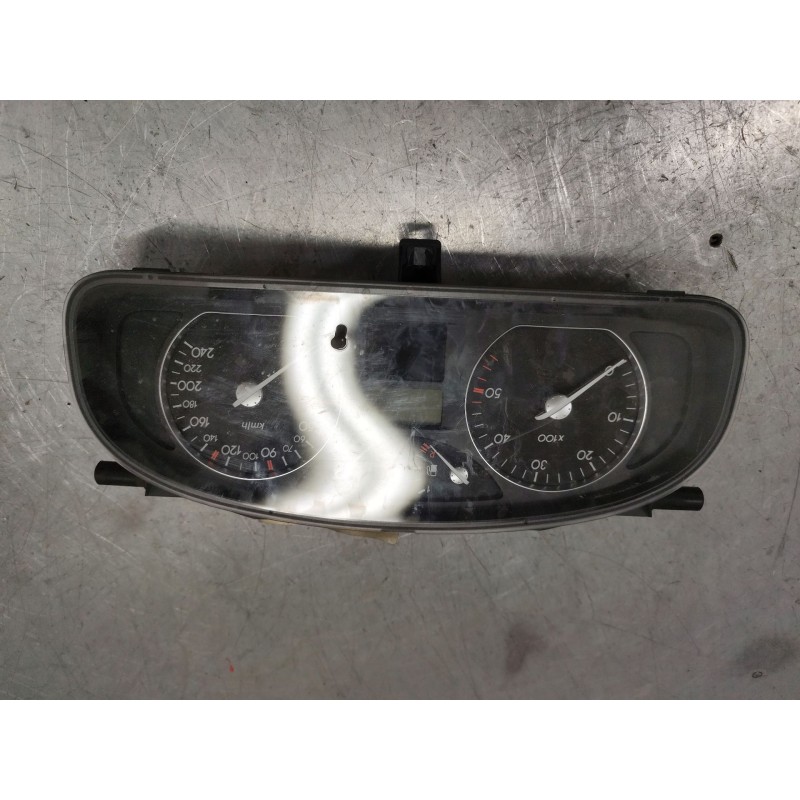 Recambio de cuadro instrumentos para renault laguna ii grandtour (kg0/1_) 2.2 dci (kg0f) referencia OEM IAM 8200328449  