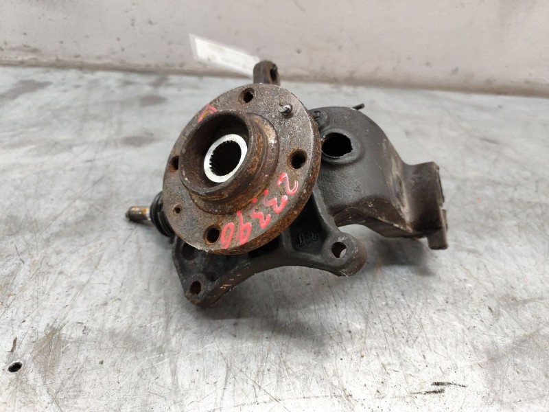 Recambio de mangueta delantera derecha para citroën c5 berlina 3.0 v6 exclusive automático referencia OEM IAM   