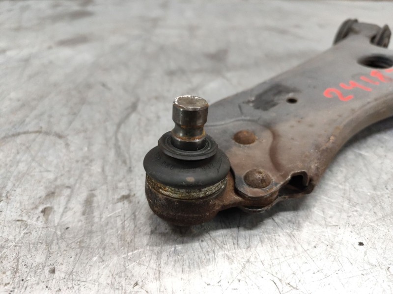Recambio de brazo suspension inferior delantero izquierdo para ford fiesta (cbk) ambiente referencia OEM IAM   