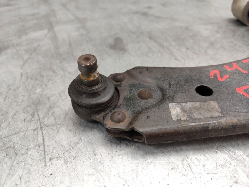 Recambio de brazo suspension inferior delantero derecho para ford fiesta (cbk) ambiente referencia OEM IAM   