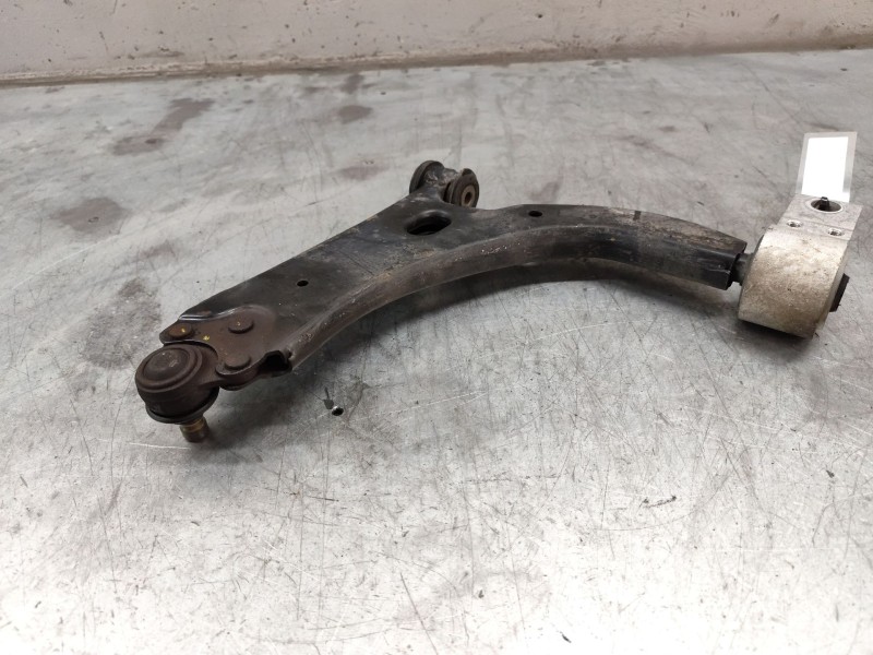 Recambio de brazo suspension inferior delantero derecho para ford fiesta (cbk) ambiente referencia OEM IAM   