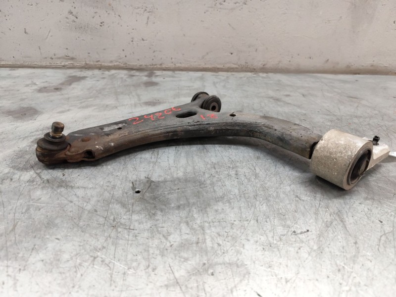 Recambio de brazo suspension inferior delantero izquierdo para ford fiesta (cbk) ambiente referencia OEM IAM   