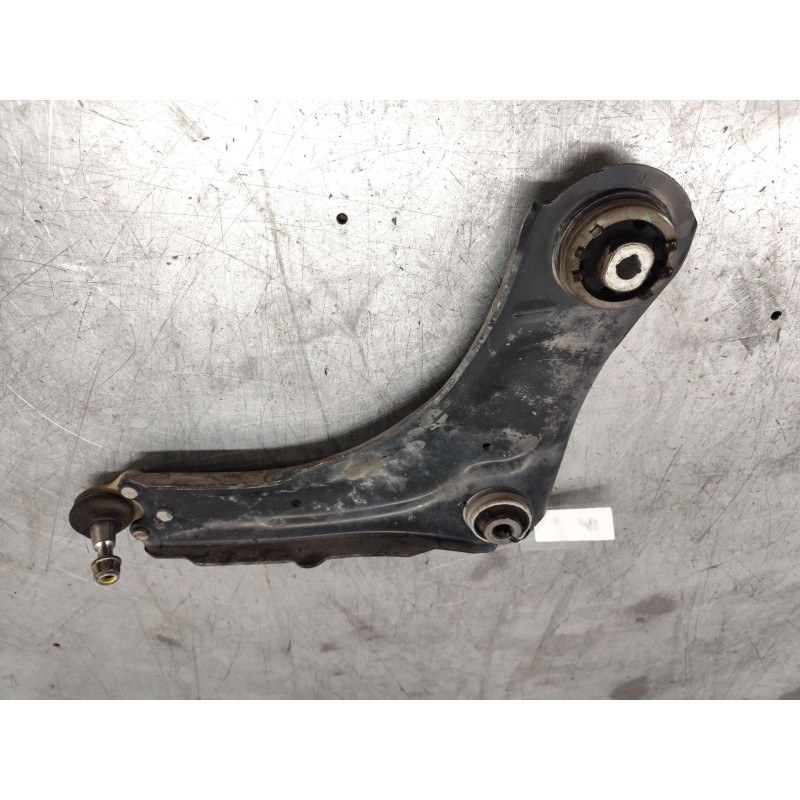 Recambio de brazo suspension inferior delantero derecho para renault grand scénic iii (jz0/1_) 1.5 dci referencia OEM IAM   