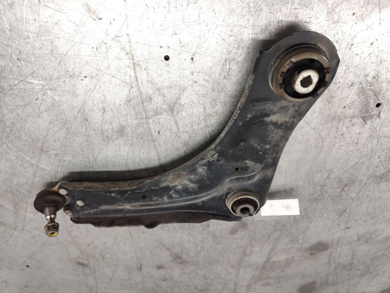 Recambio de brazo suspension inferior delantero derecho para renault grand scénic iii (jz0/1_) 1.5 dci referencia OEM IAM   