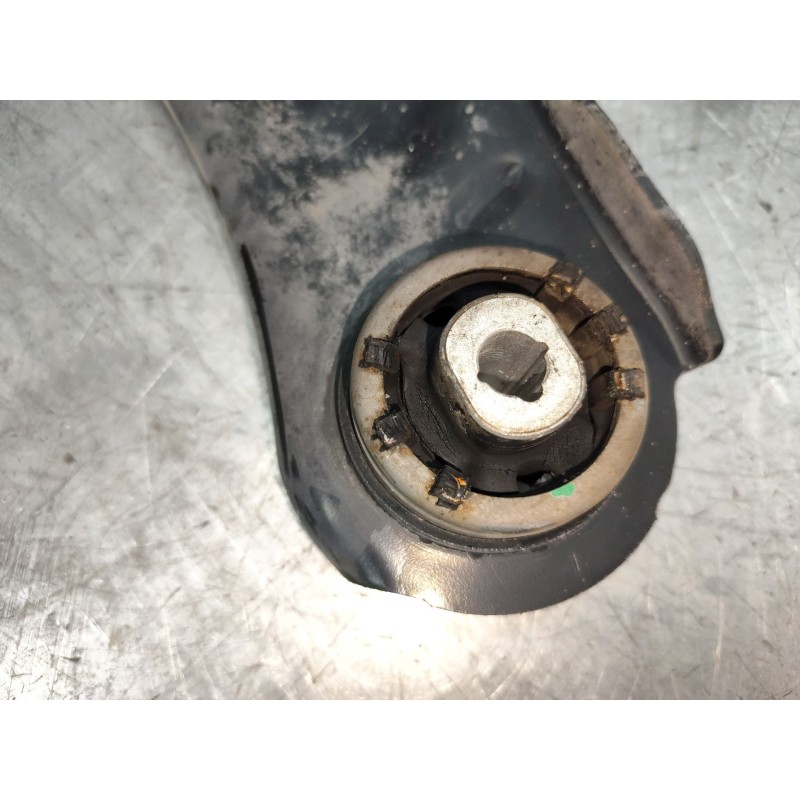 Recambio de brazo suspension inferior delantero derecho para renault grand scénic iii (jz0/1_) 1.5 dci referencia OEM IAM   