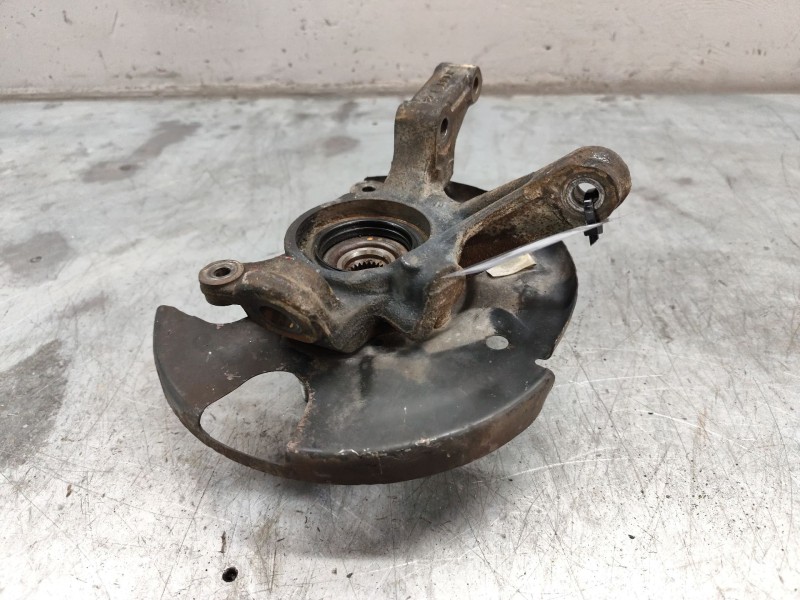 Recambio de mangueta delantera derecha para nissan almera (n15) gx referencia OEM IAM   