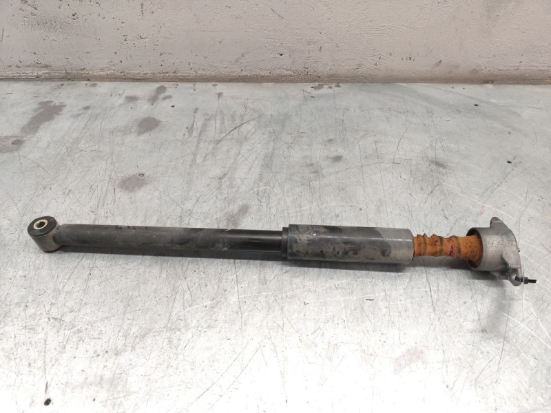 Recambio de amortiguador trasero para ford fiesta (cbk) ambiente referencia OEM IAM 2S6118080BK  