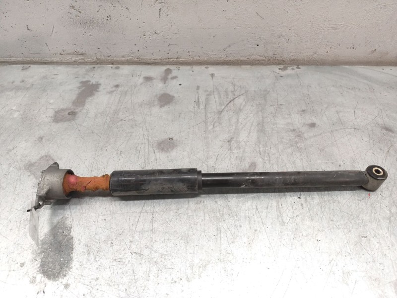 Recambio de amortiguador trasero para ford fiesta (cbk) ambiente referencia OEM IAM 2S6118080BK  