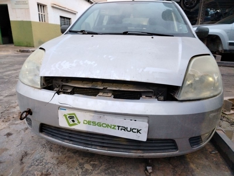 ford fiesta (cbk) del año 2001