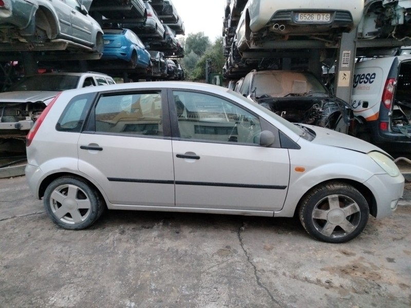 ford fiesta (cbk) del año 2001