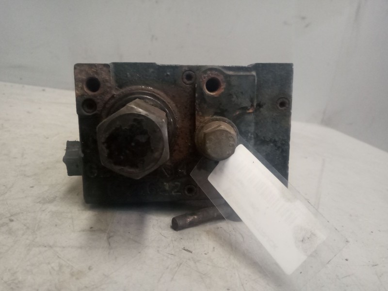 Recambio de bomba elevacion cabina para man tgx 18.xxx referencia OEM IAM 85417236044  81417236130