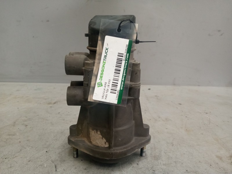 Recambio de valvula aire para man tgx 18.xxx 12.4 diesel referencia OEM IAM 81521306298  K039569