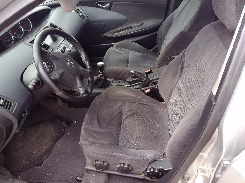 nissan primera berlina (p12) del año 2003