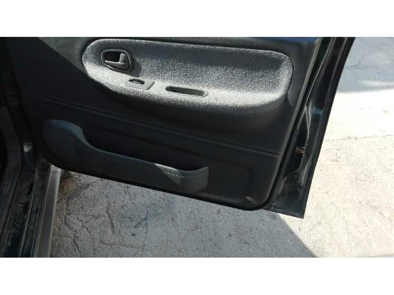 kia sportage del año 2001