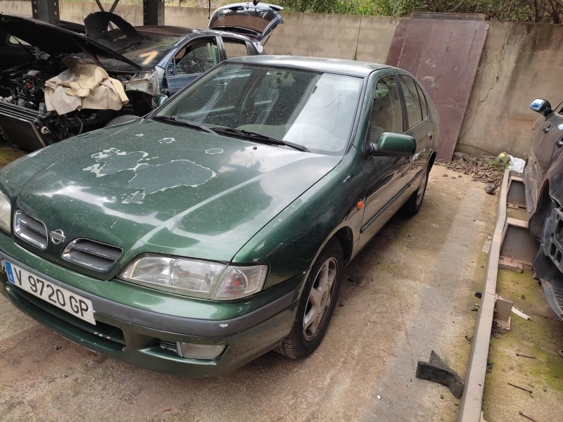 nissan primera berlina (p11) del año 1999
