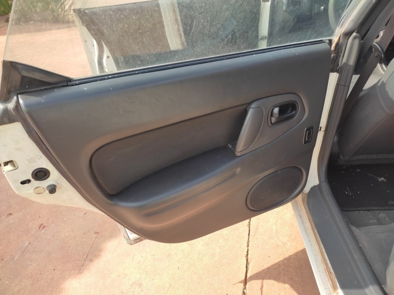 mazda 323 berlina c/f/s (ba) del año 1996