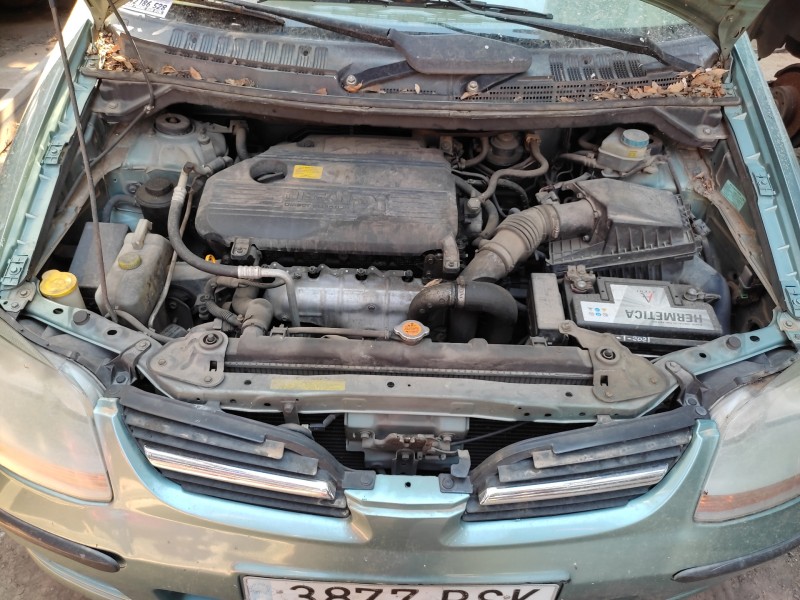 nissan almera tino (v10m) del año 2002