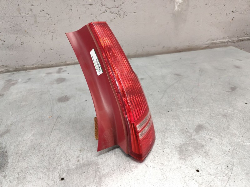 Recambio de piloto trasero derecho para citroën c4 i (lc_) 1.4 16v referencia OEM IAM   