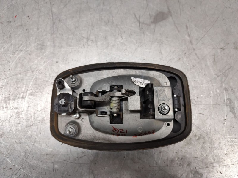 Recambio de maneta exterior delantera izquierda para peugeot boxer furgoneta 2.0 bluehdi 130 referencia OEM IAM   