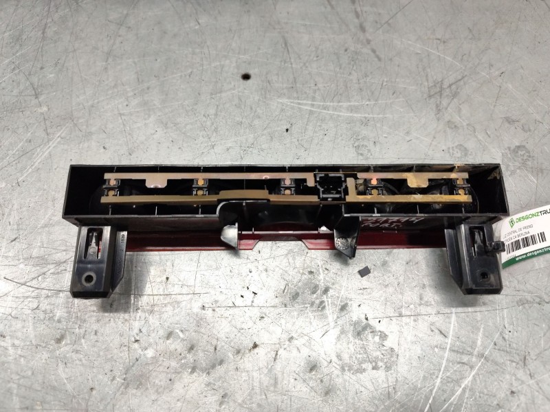 Recambio de luz central de freno para citroën c4 berlina cool referencia OEM IAM   