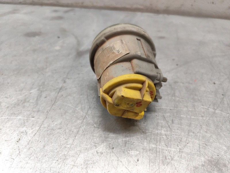 Recambio de faro antiniebla derecho para citroën c3 1.4 sx plus referencia OEM IAM  2 PINS 