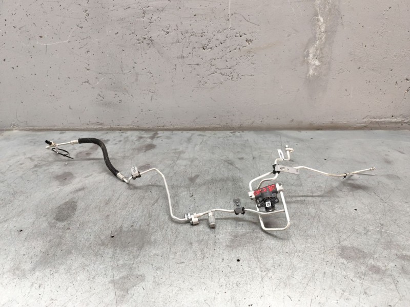 Recambio de tubos aire acondicionado para renault austral tce 130 referencia OEM IAM 924419742R  