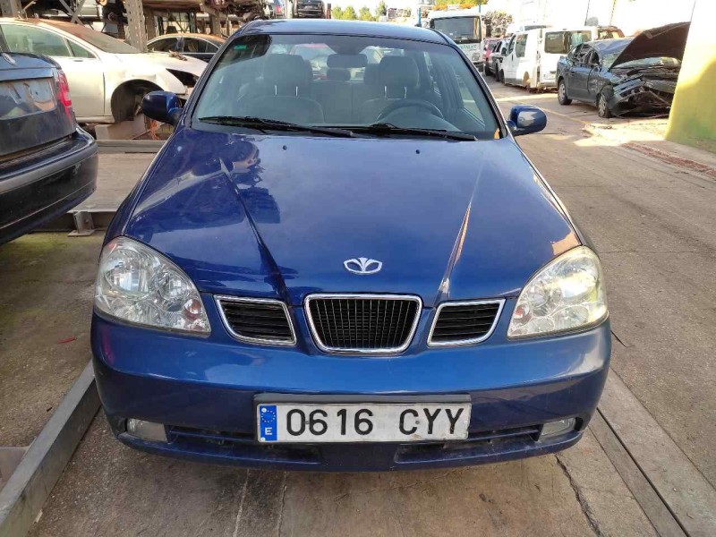 daewoo nubira berlina del año 2004