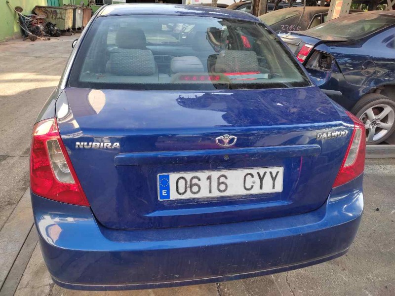 daewoo nubira berlina del año 2004