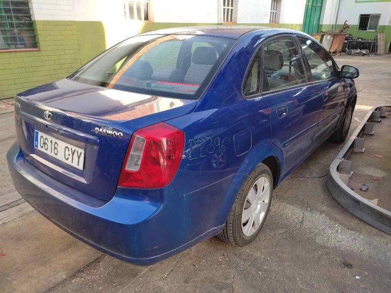 daewoo nubira berlina del año 2004